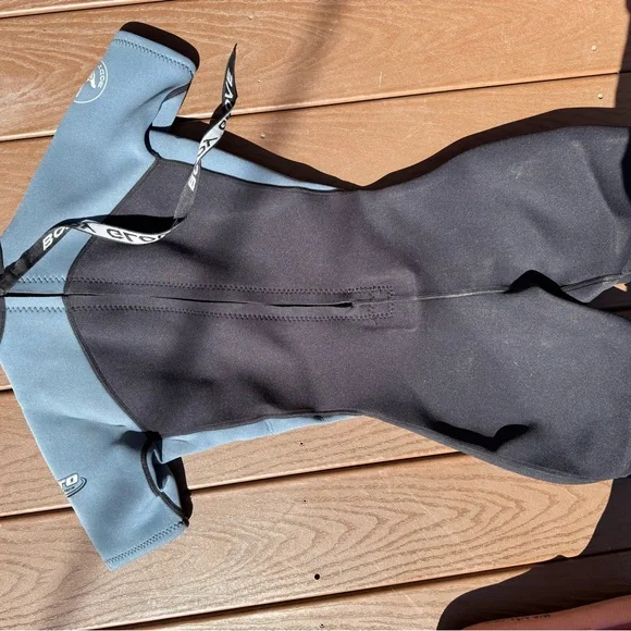 Body Glove Women’s Wet Suit - Picture 6 of 10
